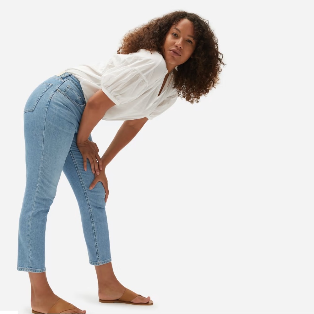 Everlane curvy cheeky straight jean